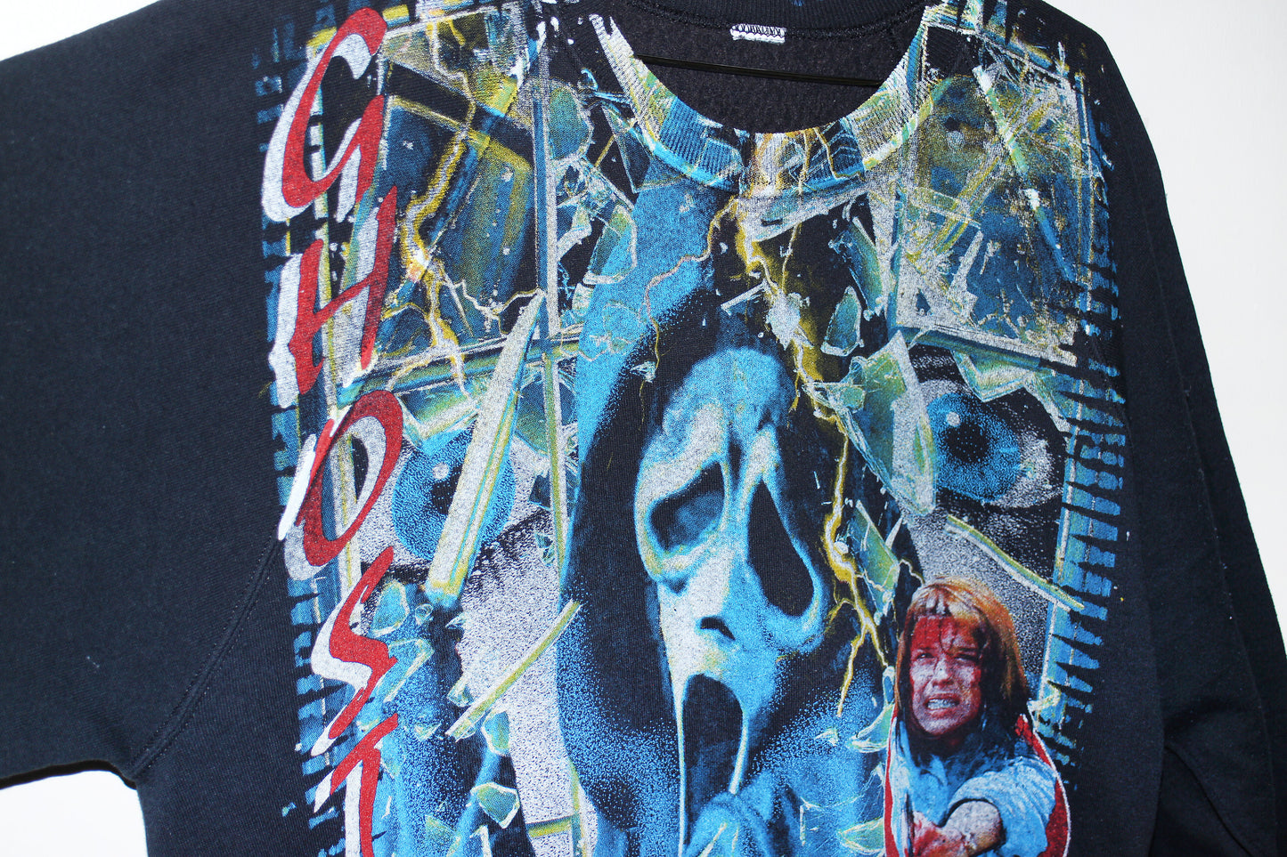 SCREAM/Ghostface on vintage sweatshirt (L)